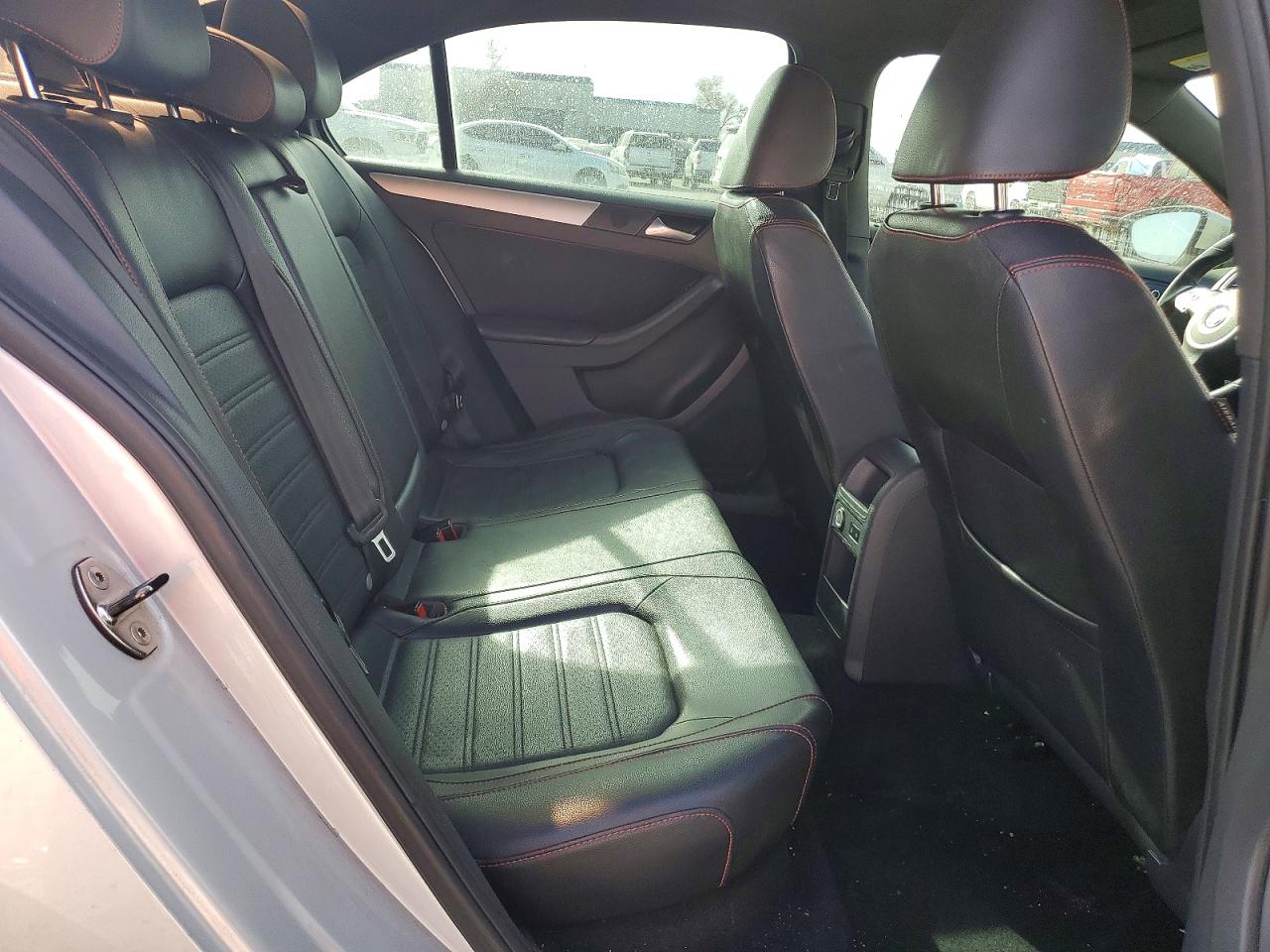 2013 VOLKSWAGEN JETTA GLI photo 10