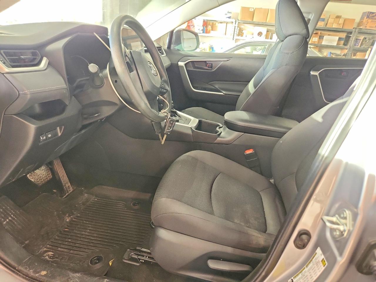 2024 TOYOTA RAV4 LE photo 7