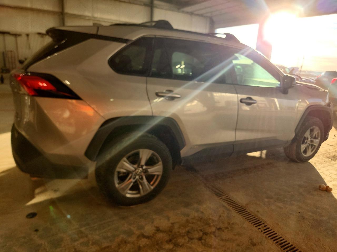 2024 TOYOTA RAV4 LE photo 3