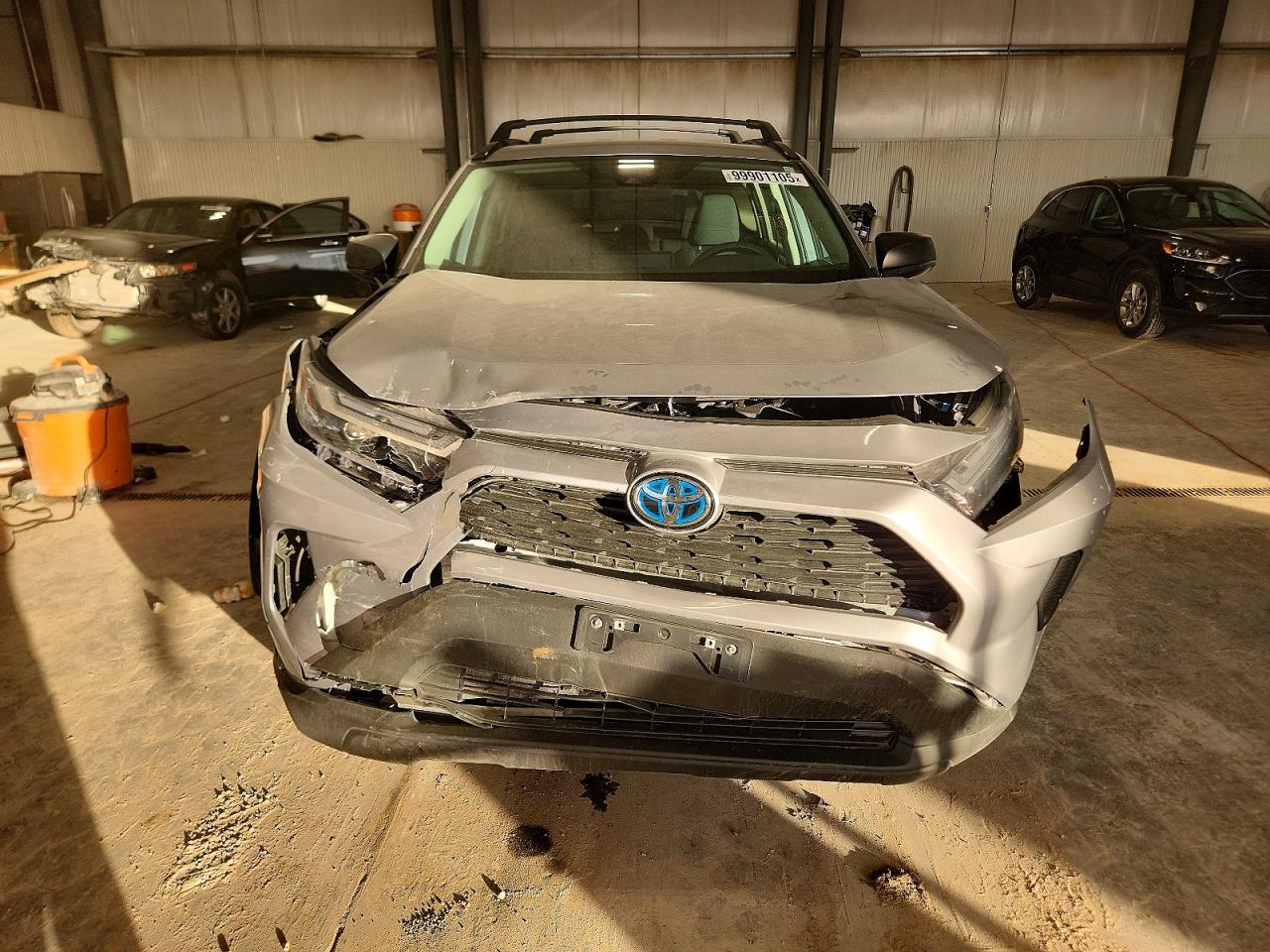 2024 TOYOTA RAV4 LE photo 5