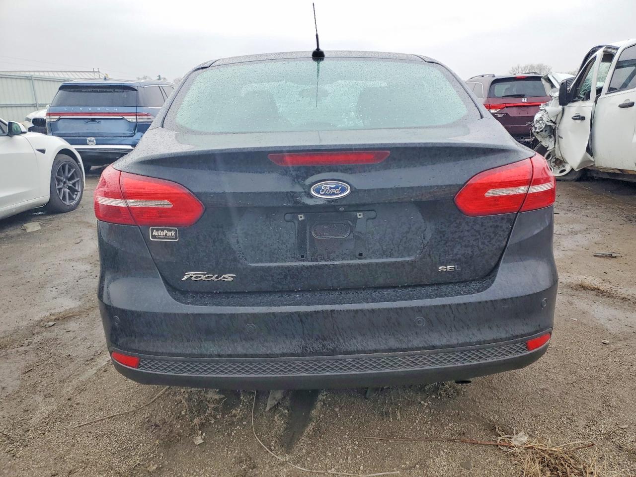2017 FORD FOCUS SEL photo 6