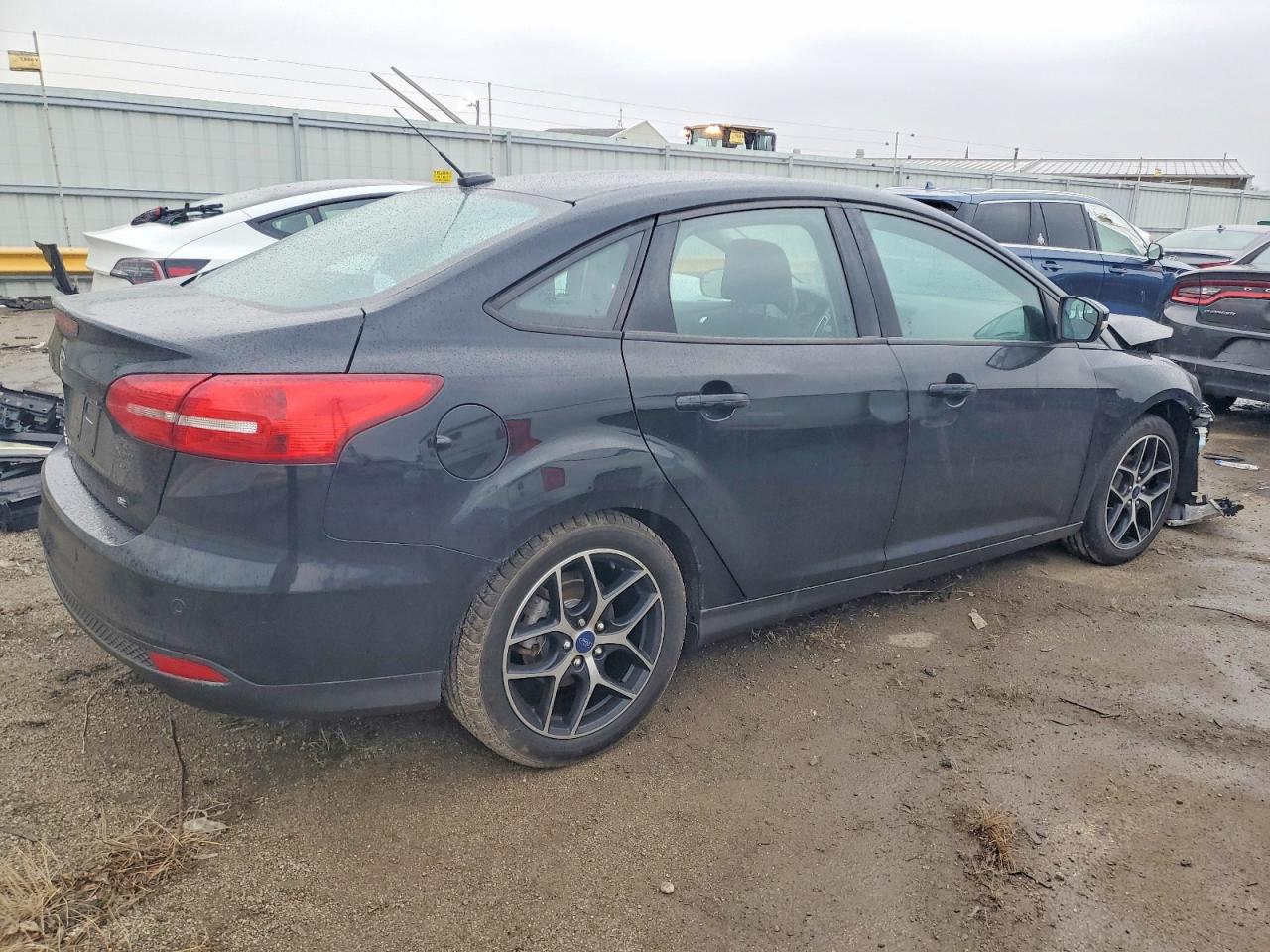 2017 FORD FOCUS SEL photo 3