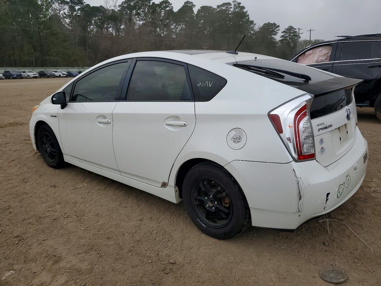 2012 TOYOTA PRIUS photo 2