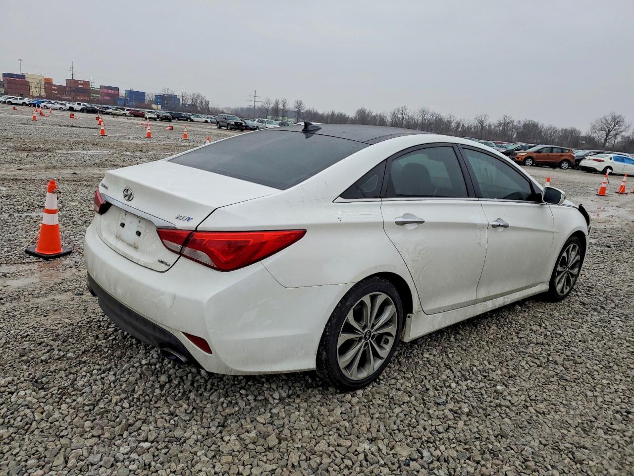2014 HYUNDAI SONATA SE photo 3