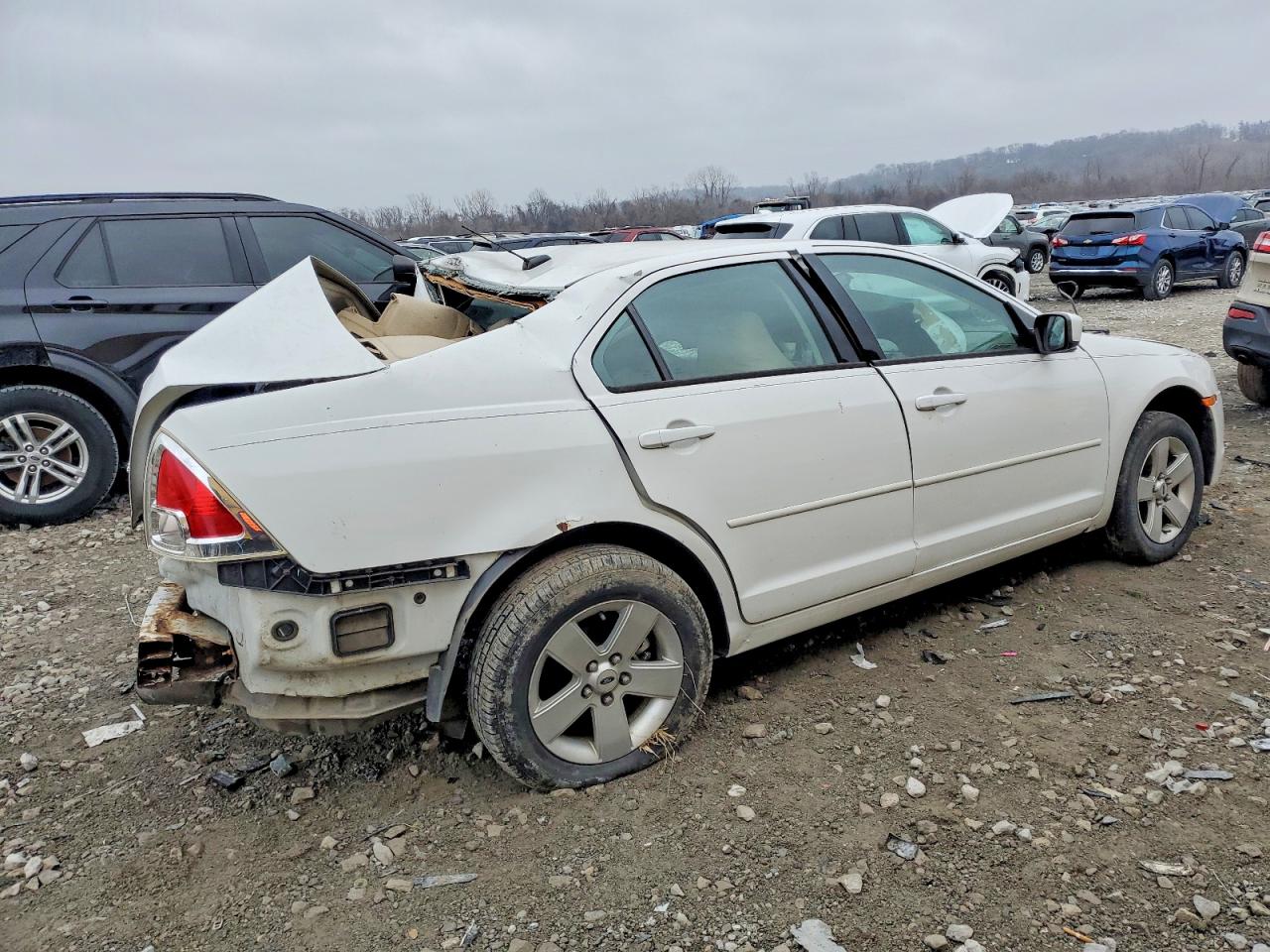 2007 FORD FUSION SE photo 3