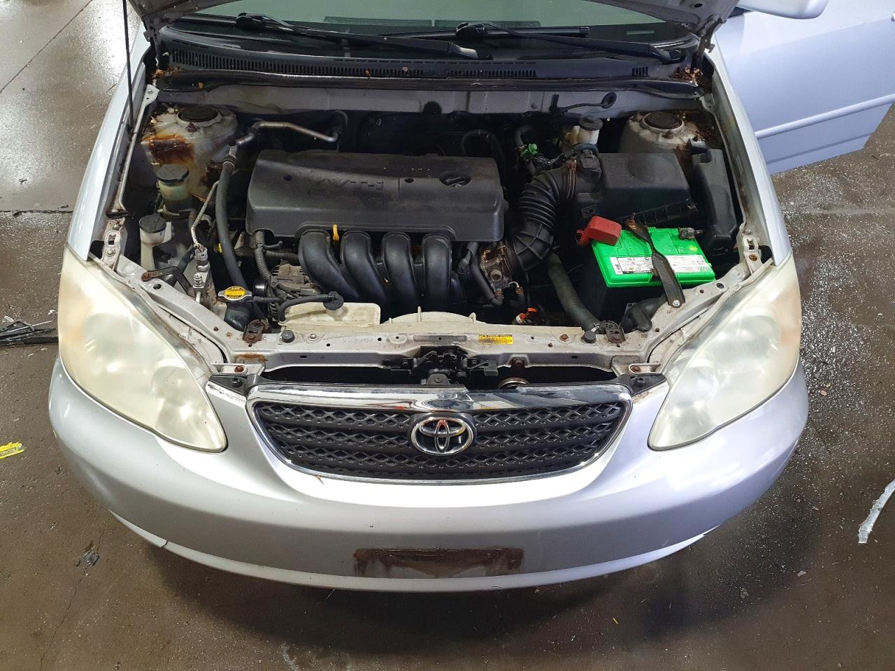2005 TOYOTA COROLLA CE photo 11