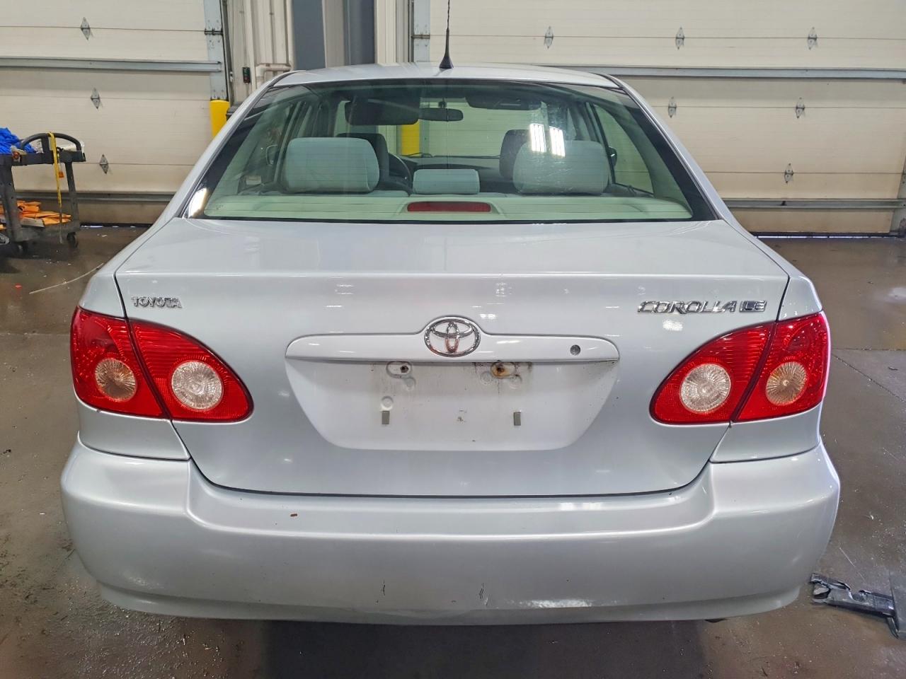 2005 TOYOTA COROLLA CE photo 6