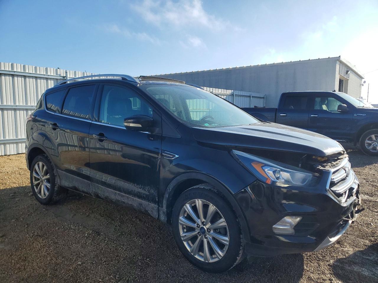 2017 FORD ESCAPE TITANIUM photo 4