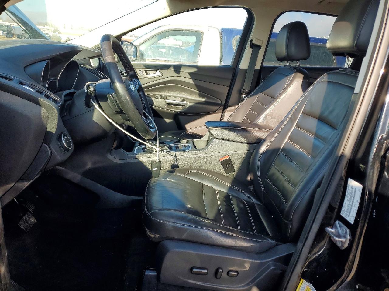 2017 FORD ESCAPE TITANIUM photo 7