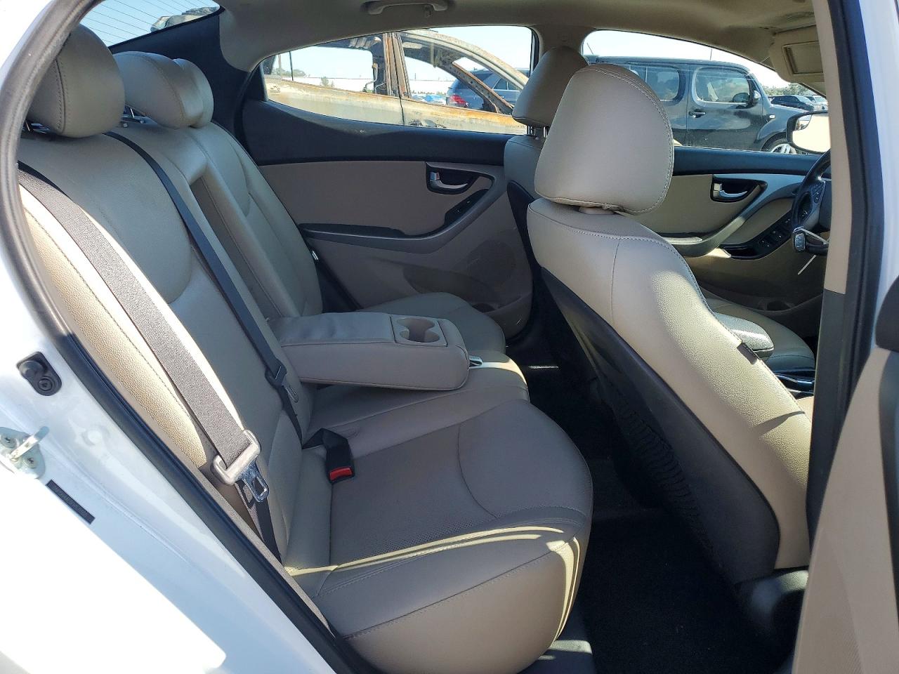 2015 HYUNDAI ELANTRA SE photo 10