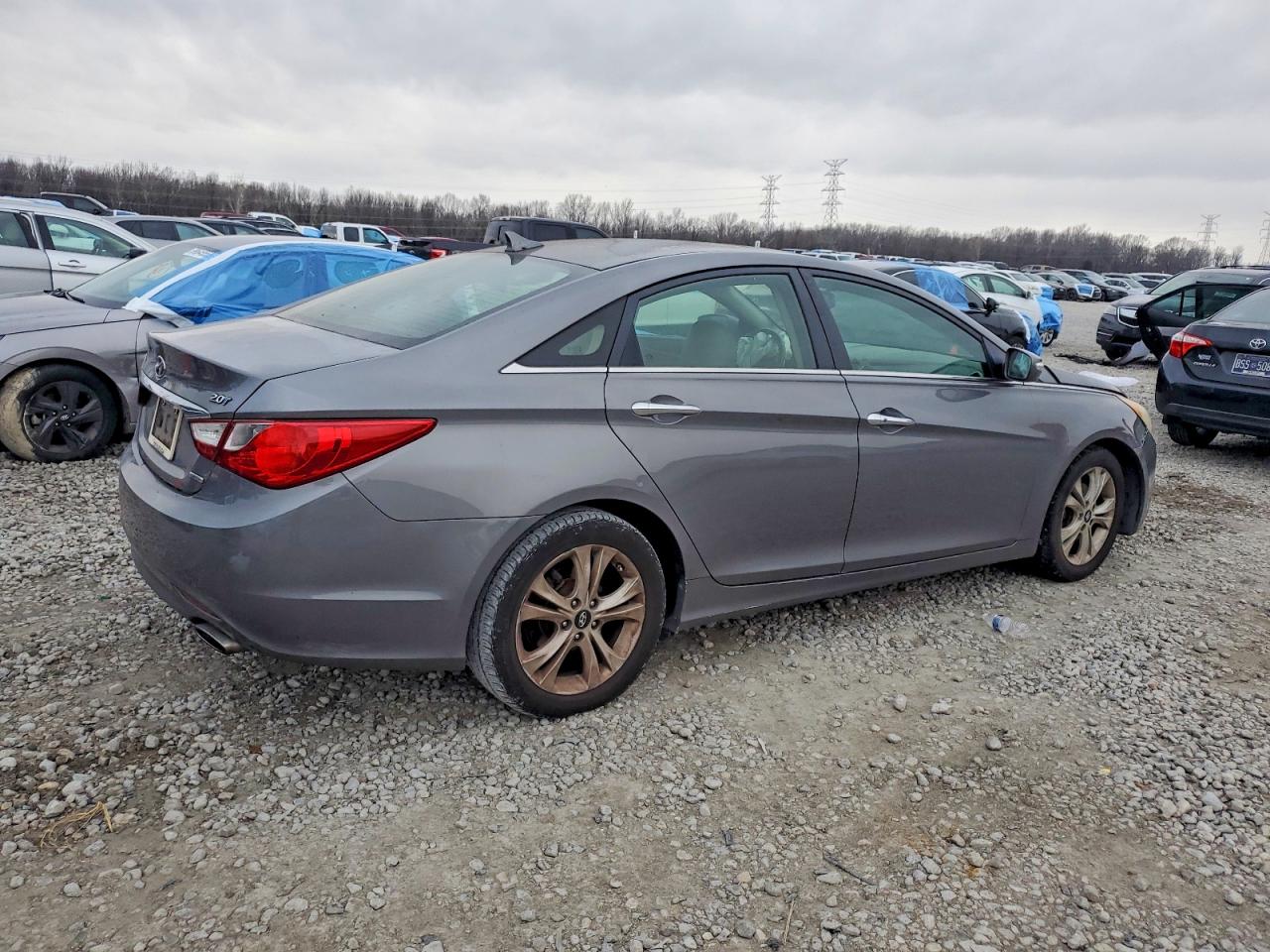 2011 HYUNDAI SONATA SE photo 3