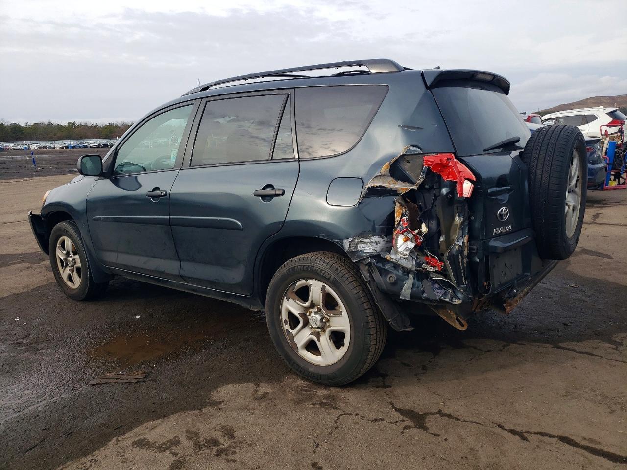 2012 TOYOTA RAV4 photo 2