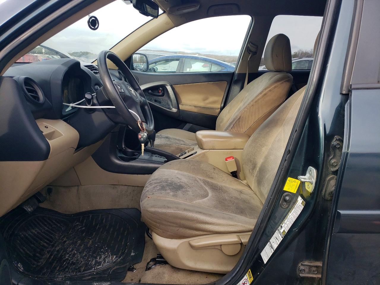 2012 TOYOTA RAV4 photo 7
