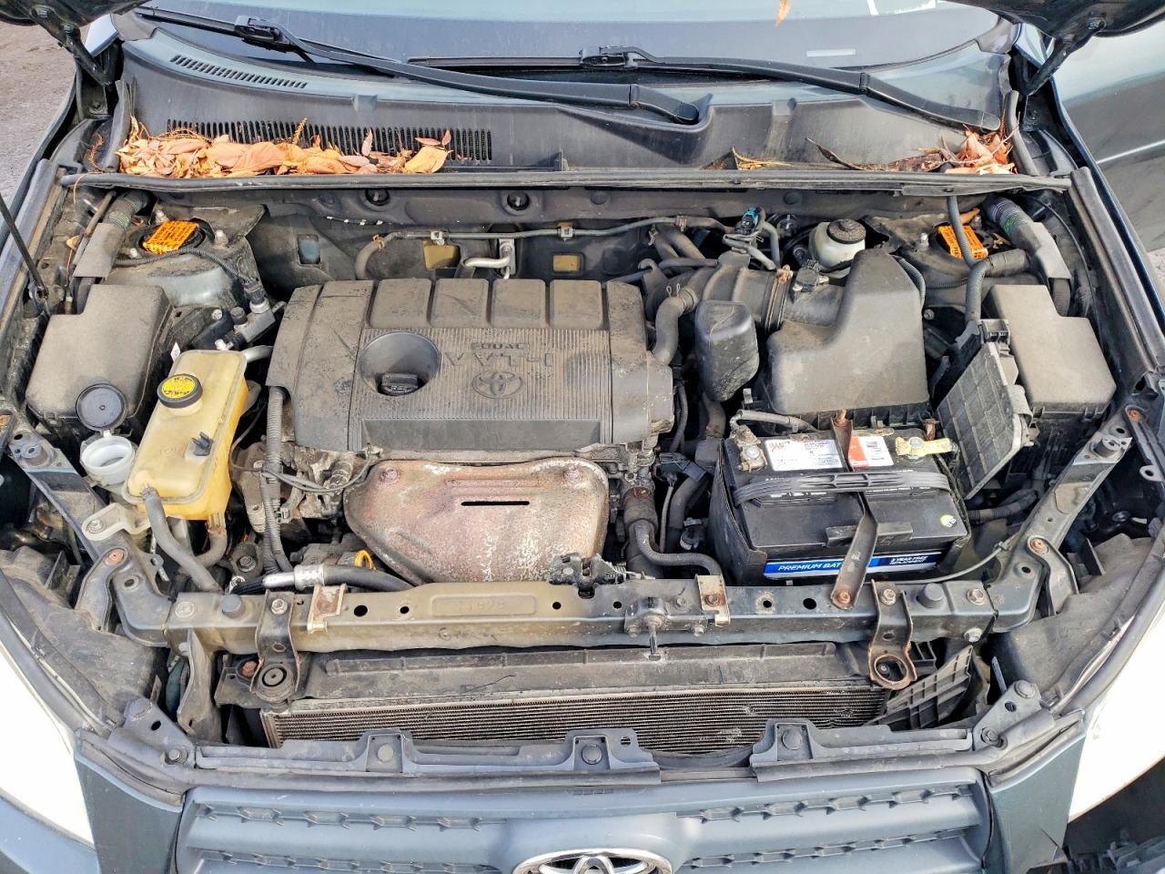 2012 TOYOTA RAV4 photo 12