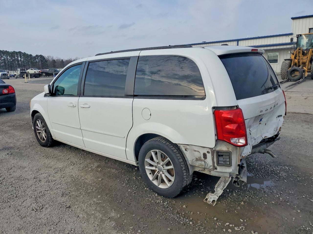 2013 DODGE GRAND CARAVAN SXT photo 2