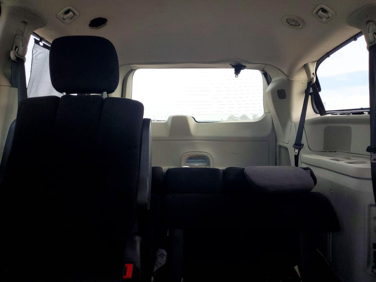 2013 DODGE GRAND CARAVAN SXT photo 10