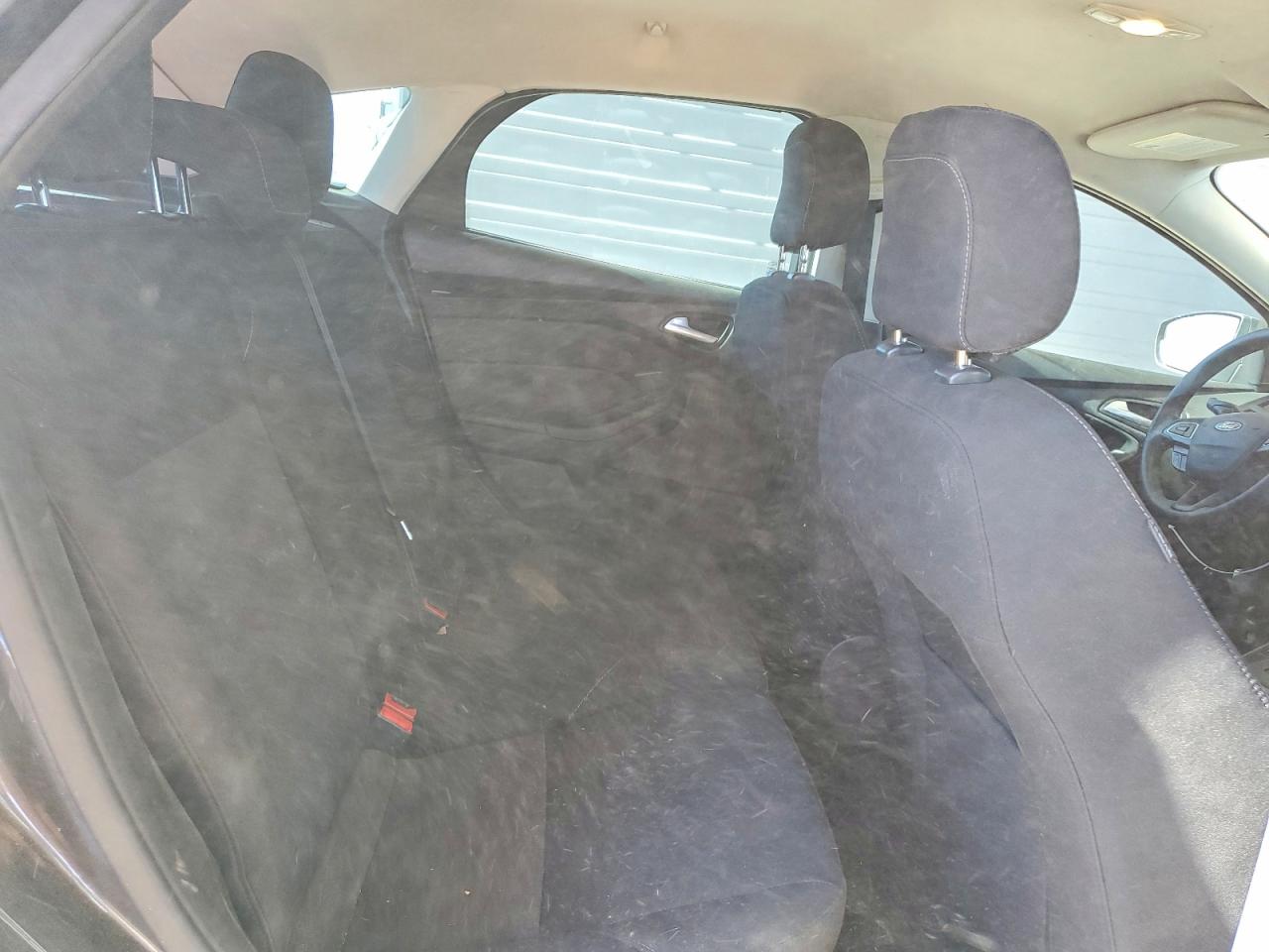 2018 FORD FOCUS SE photo 11
