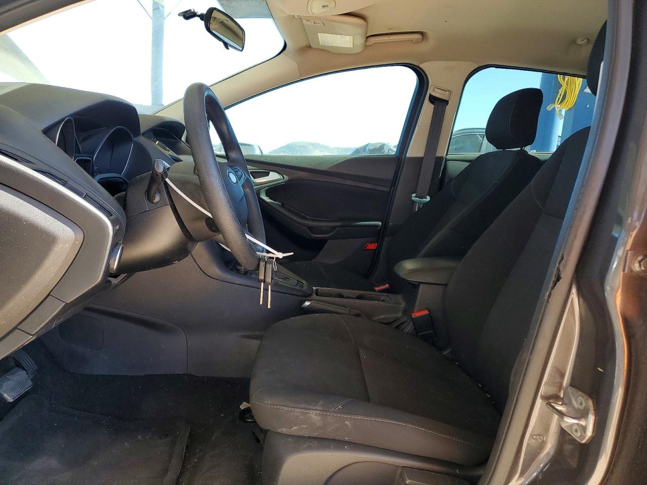 2018 FORD FOCUS SE photo 7