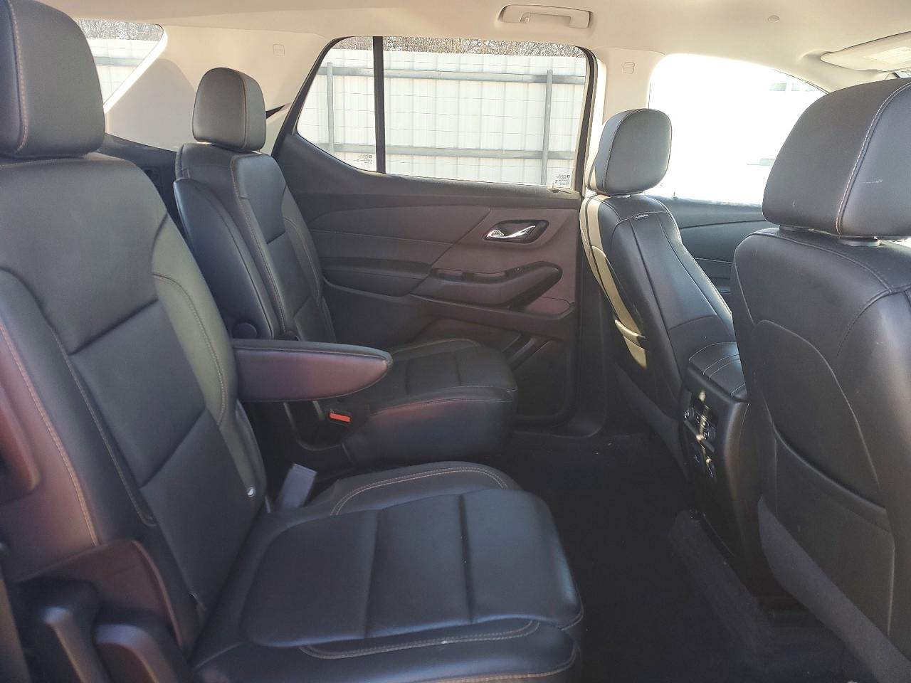 2019 CHEVROLET TRAVERSE LT photo 11