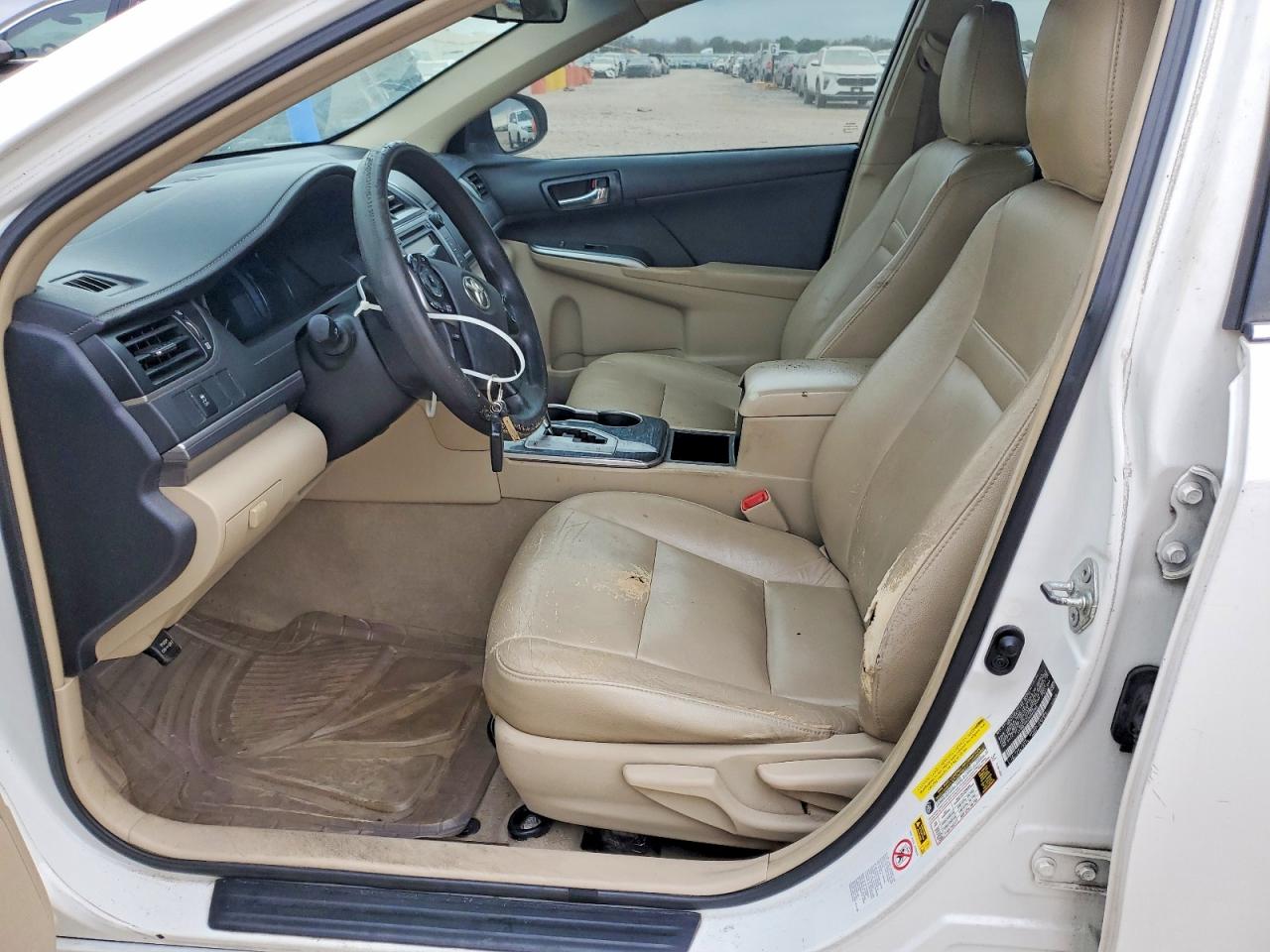2013 TOYOTA CAMRY HYBRID photo 7