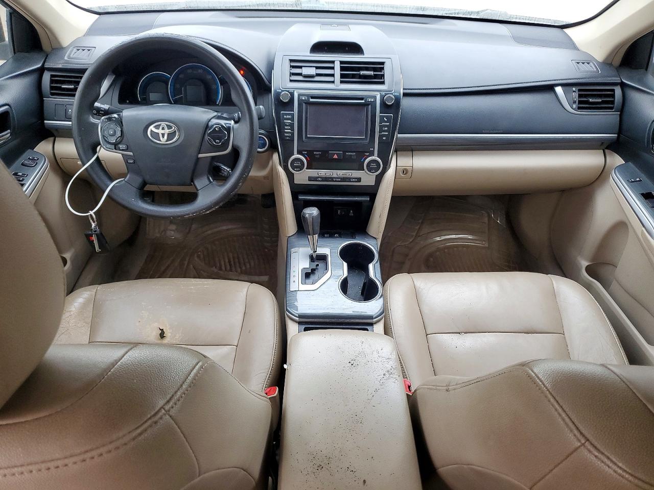 2013 TOYOTA CAMRY HYBRID photo 8