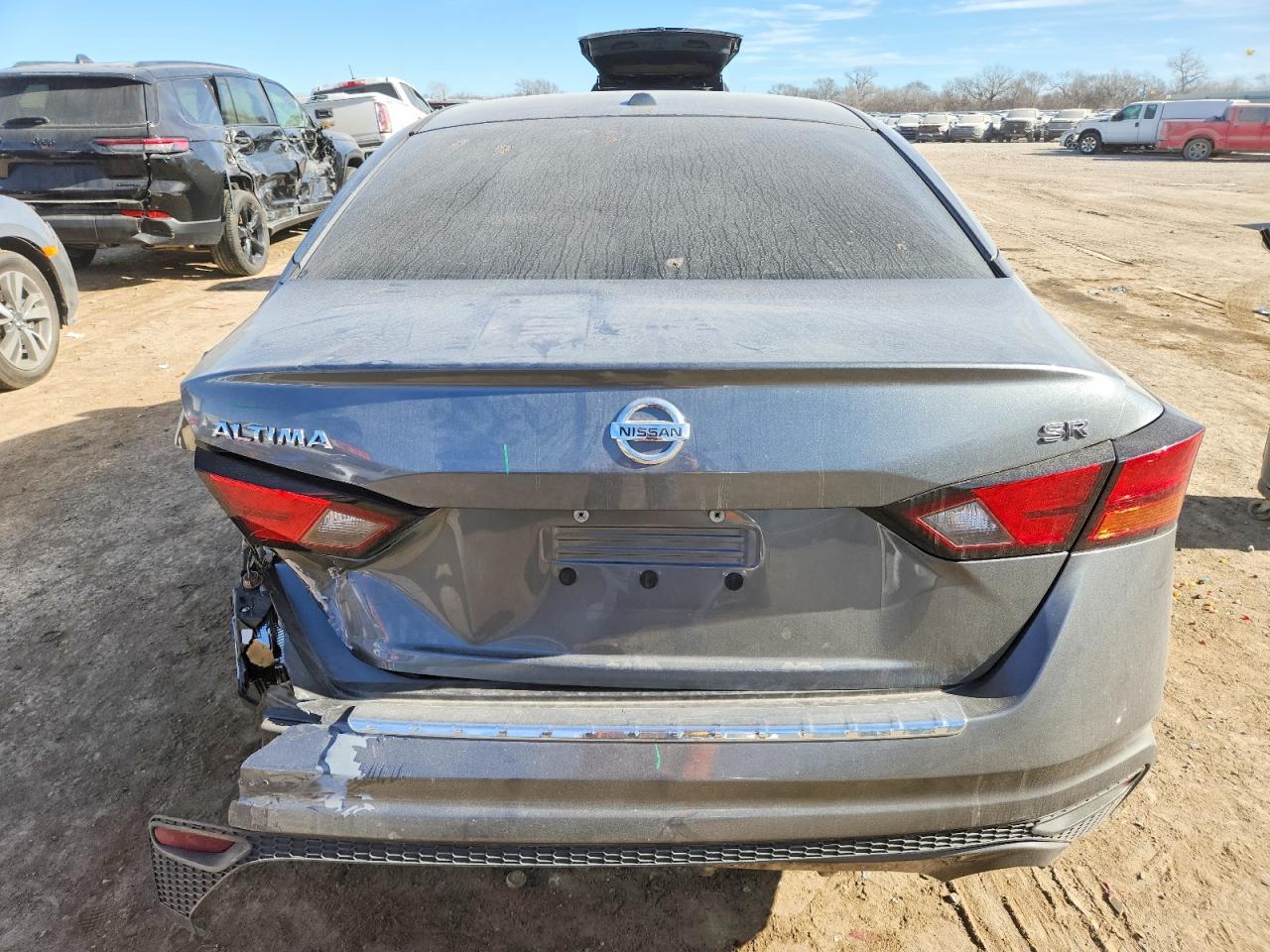 2019 NISSAN ALTIMA SR photo 6