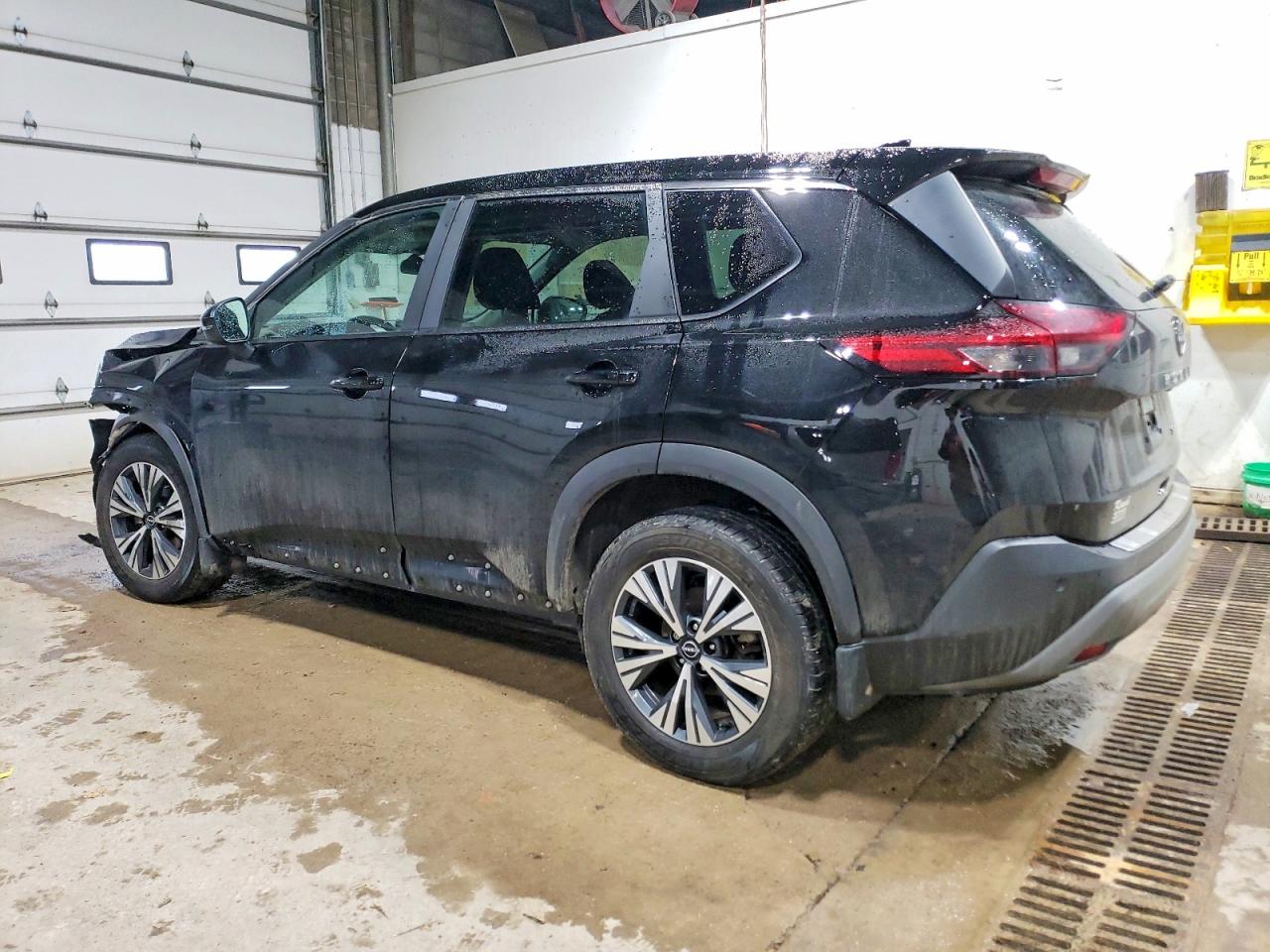 2023 NISSAN ROGUE SV photo 2