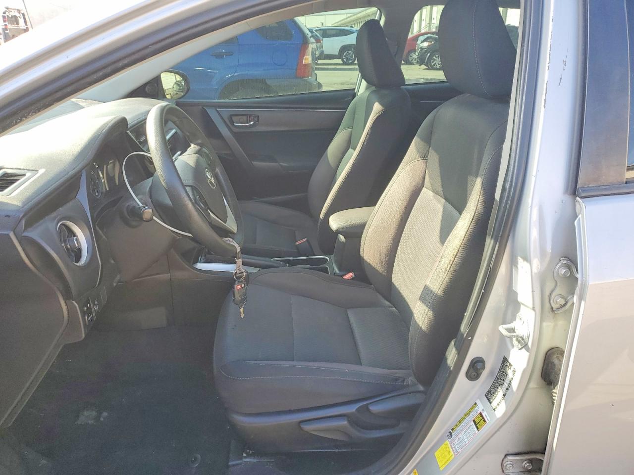 2018 TOYOTA COROLLA L photo 7