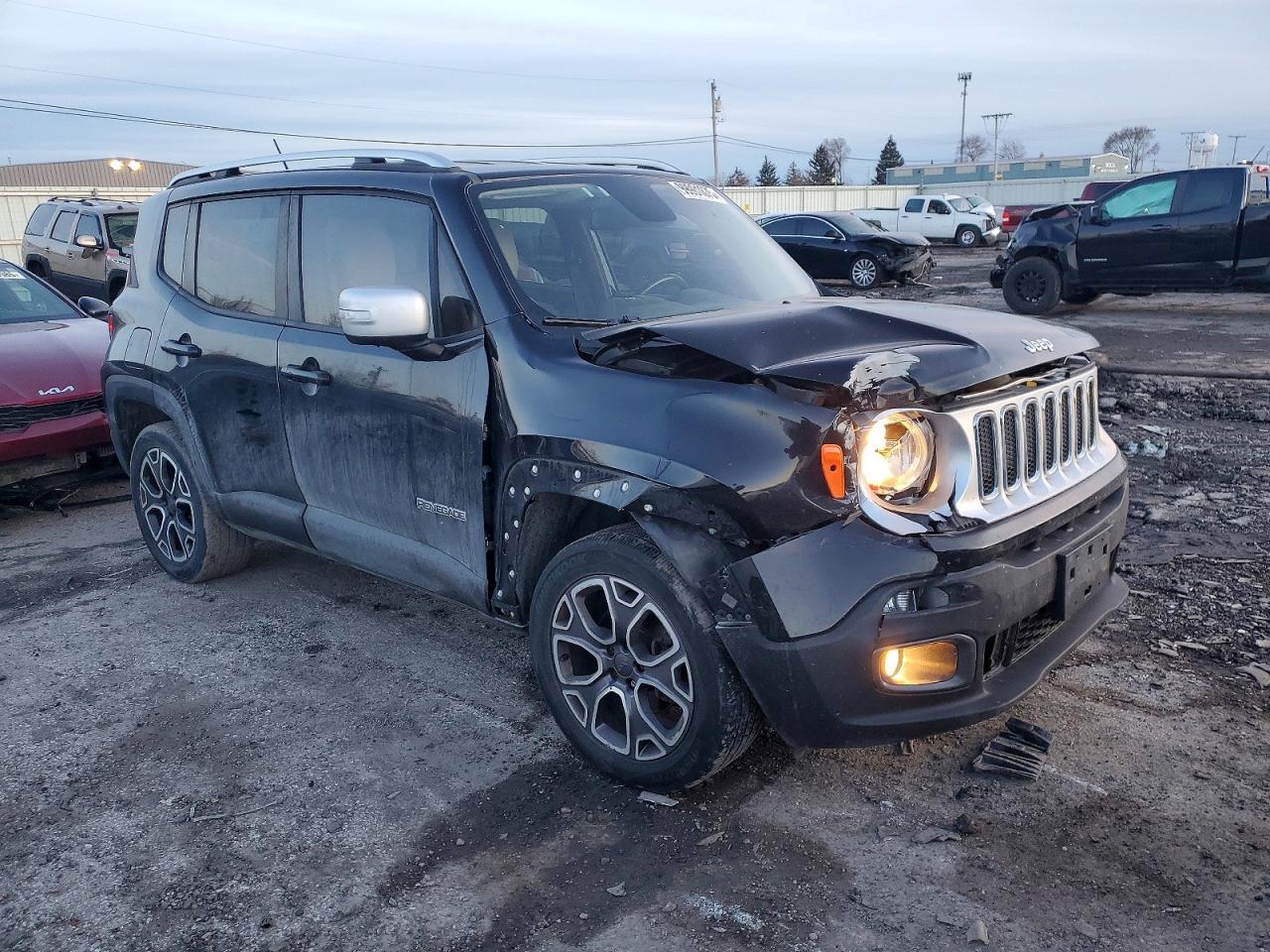 2015 JEEP RENEGADE LIMITED photo 4