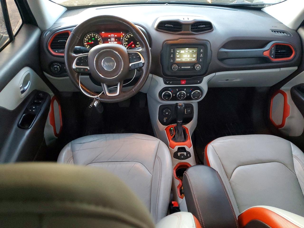 2015 JEEP RENEGADE LIMITED photo 8