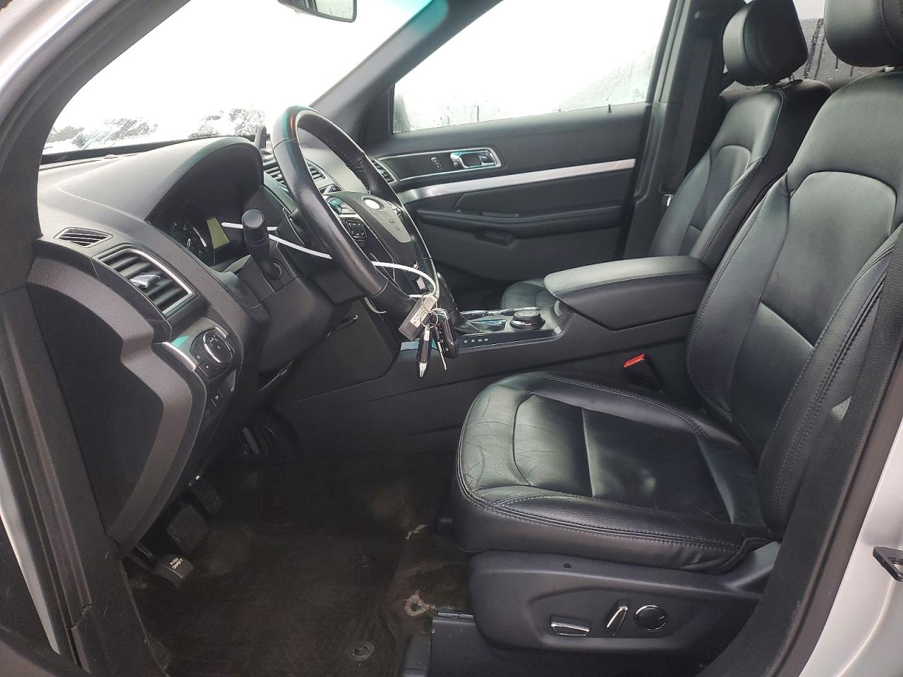 2016 FORD EXPLORER XLT photo 7