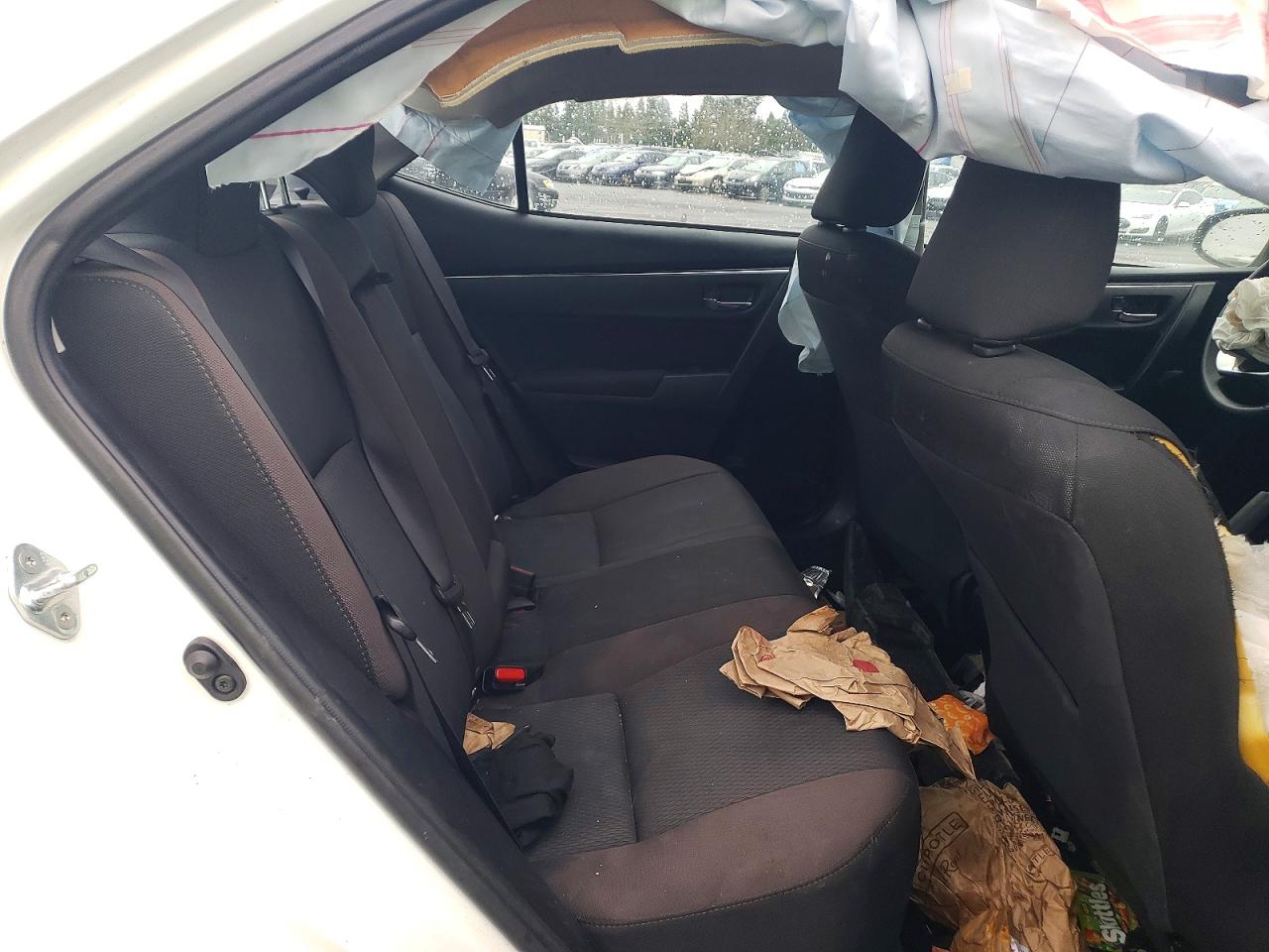 2019 TOYOTA COROLLA L photo 19