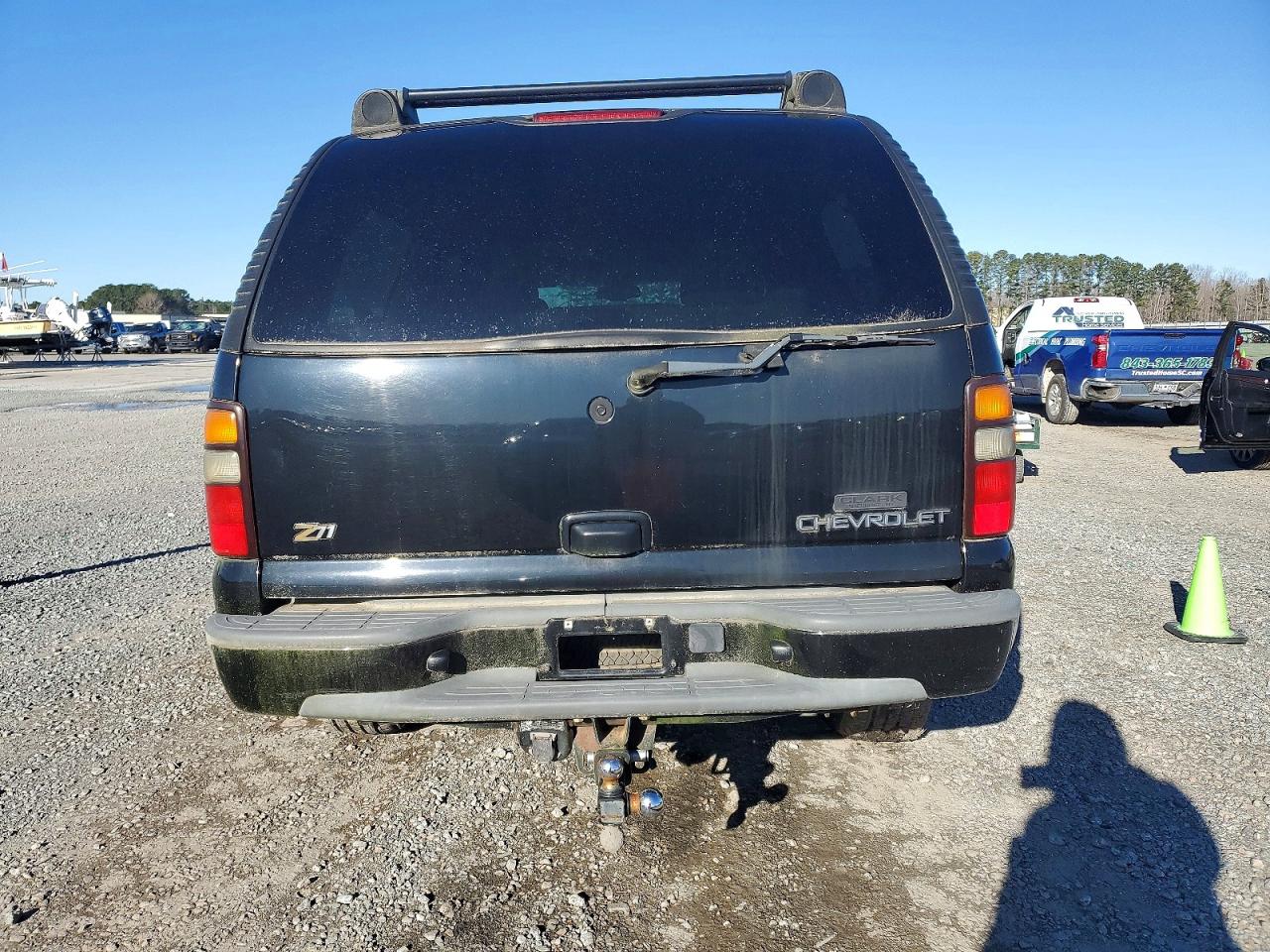 2004 CHEVROLET SUBURBAN K1500 photo 6