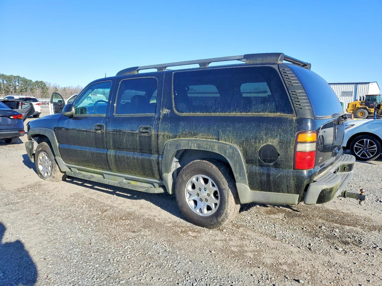 2004 CHEVROLET SUBURBAN K1500 photo 2