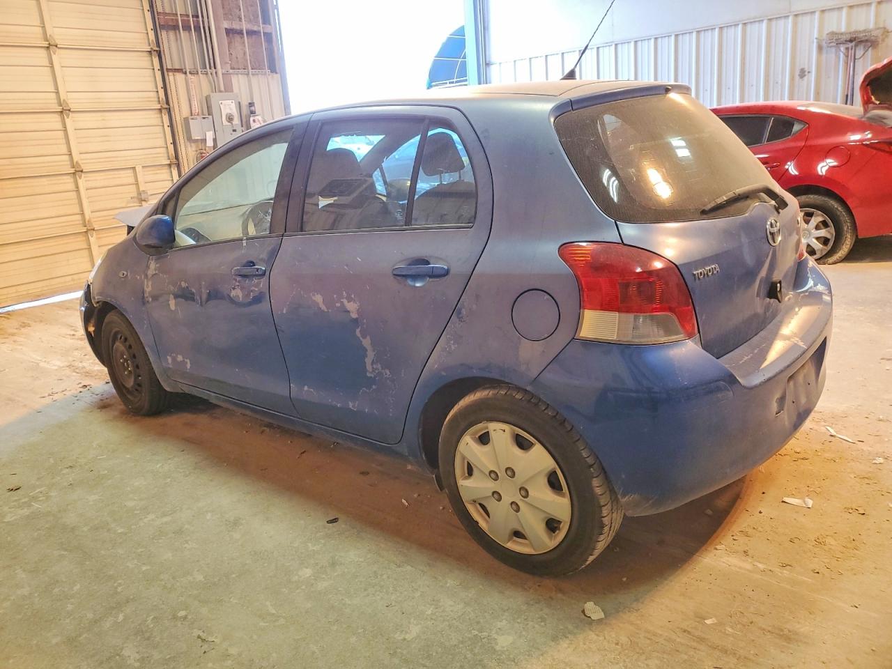 2010 TOYOTA YARIS photo 2