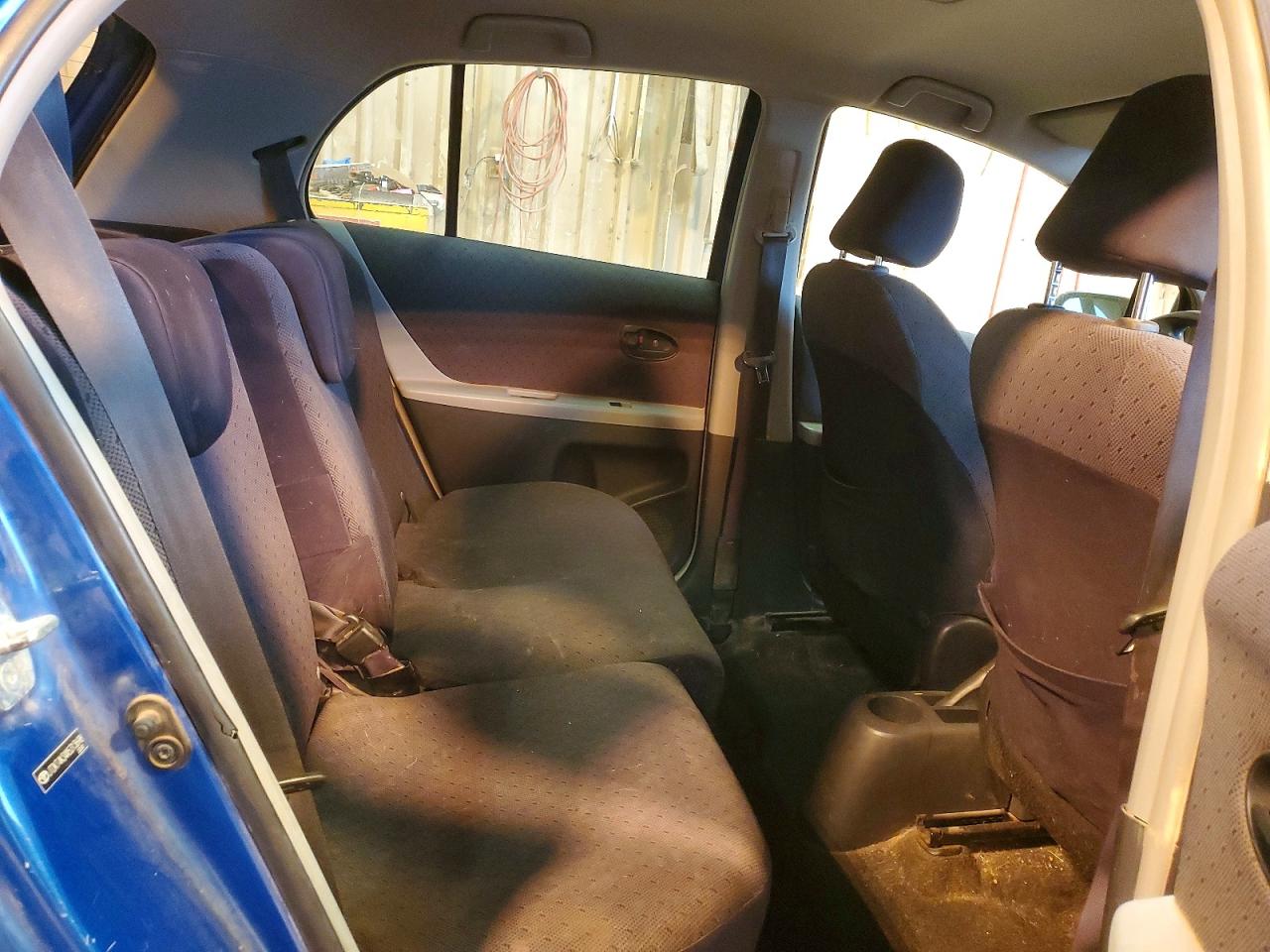 2010 TOYOTA YARIS photo 10