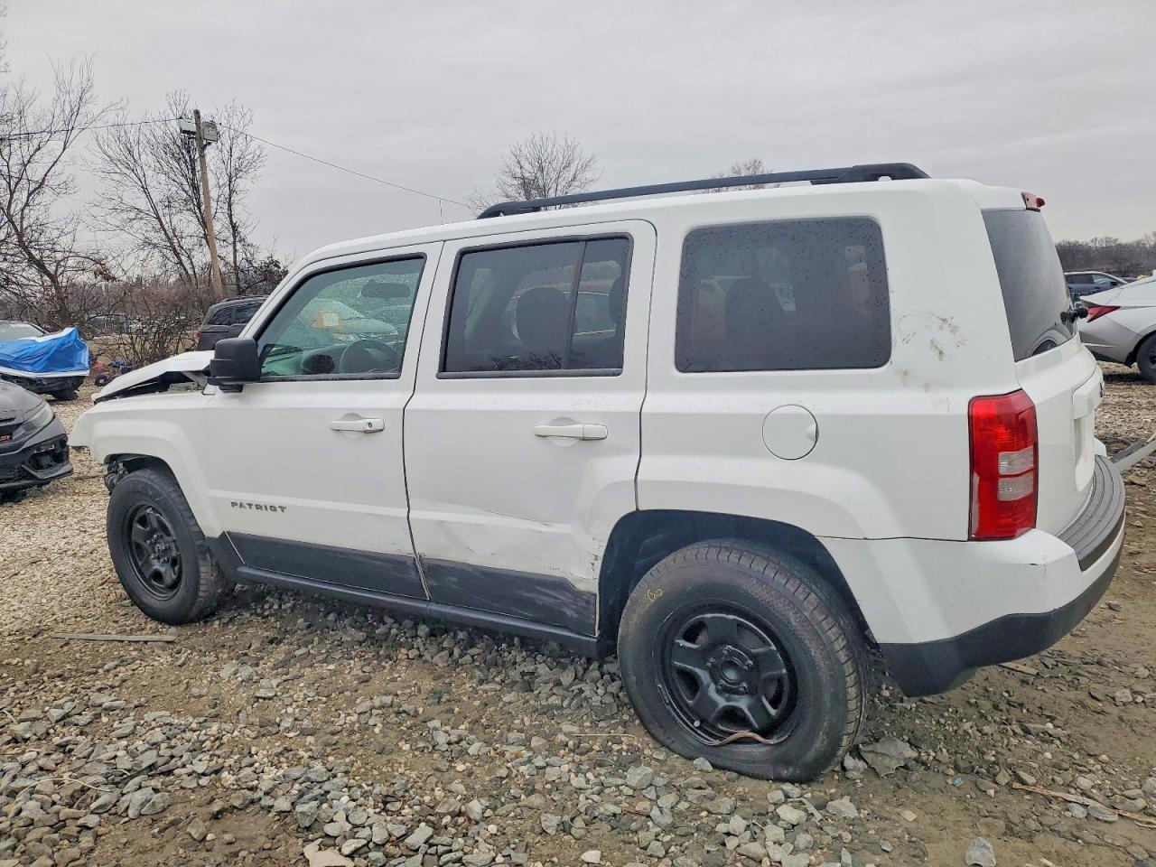 2014 JEEP PATRIOT SPORT photo 2