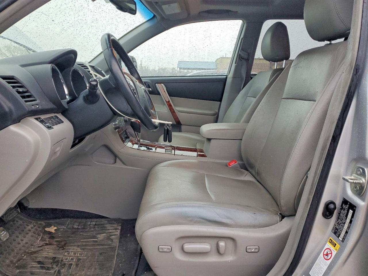 2013 TOYOTA HIGHLANDER LIMITED photo 7