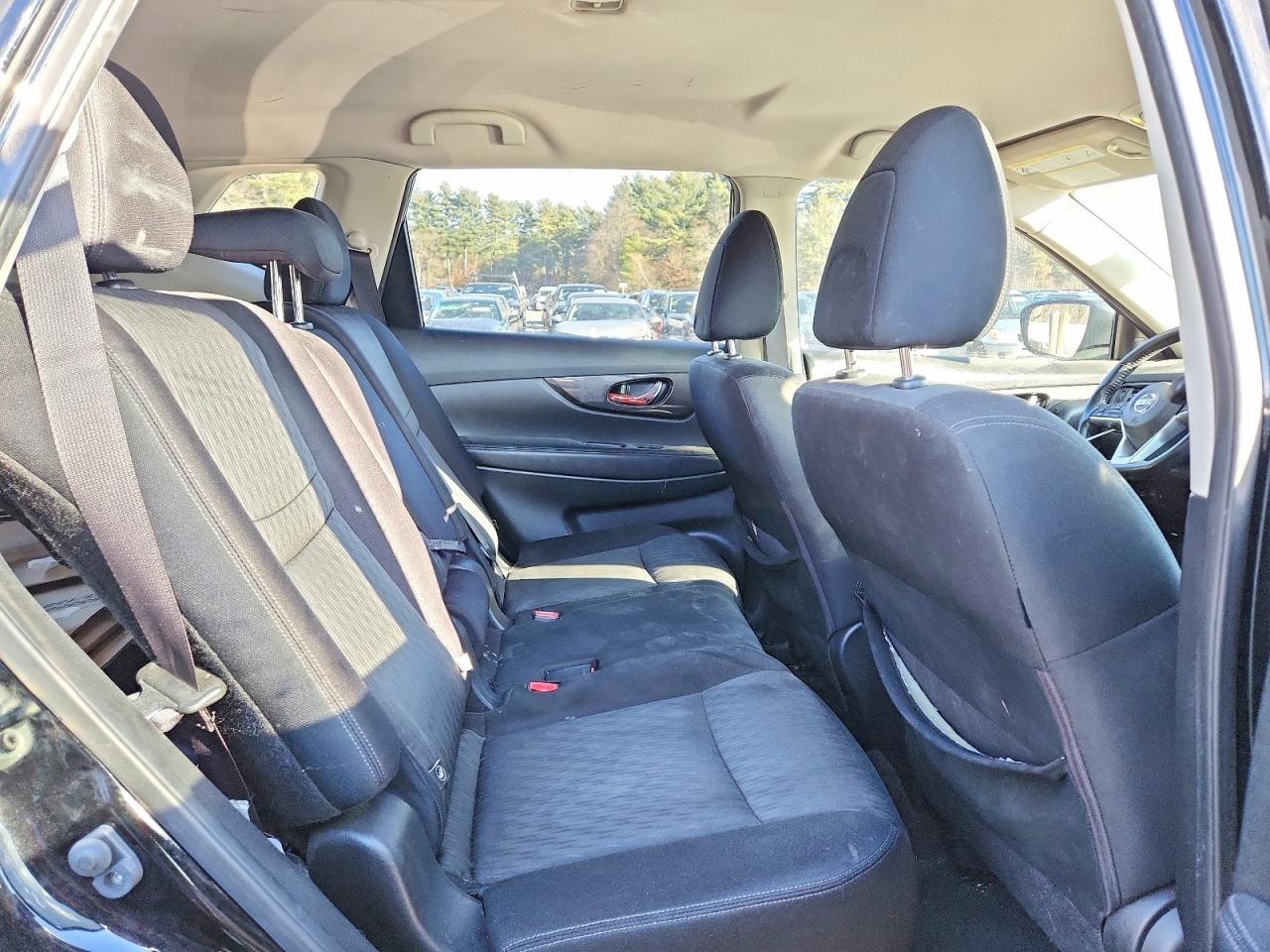 2019 NISSAN ROGUE photo 11