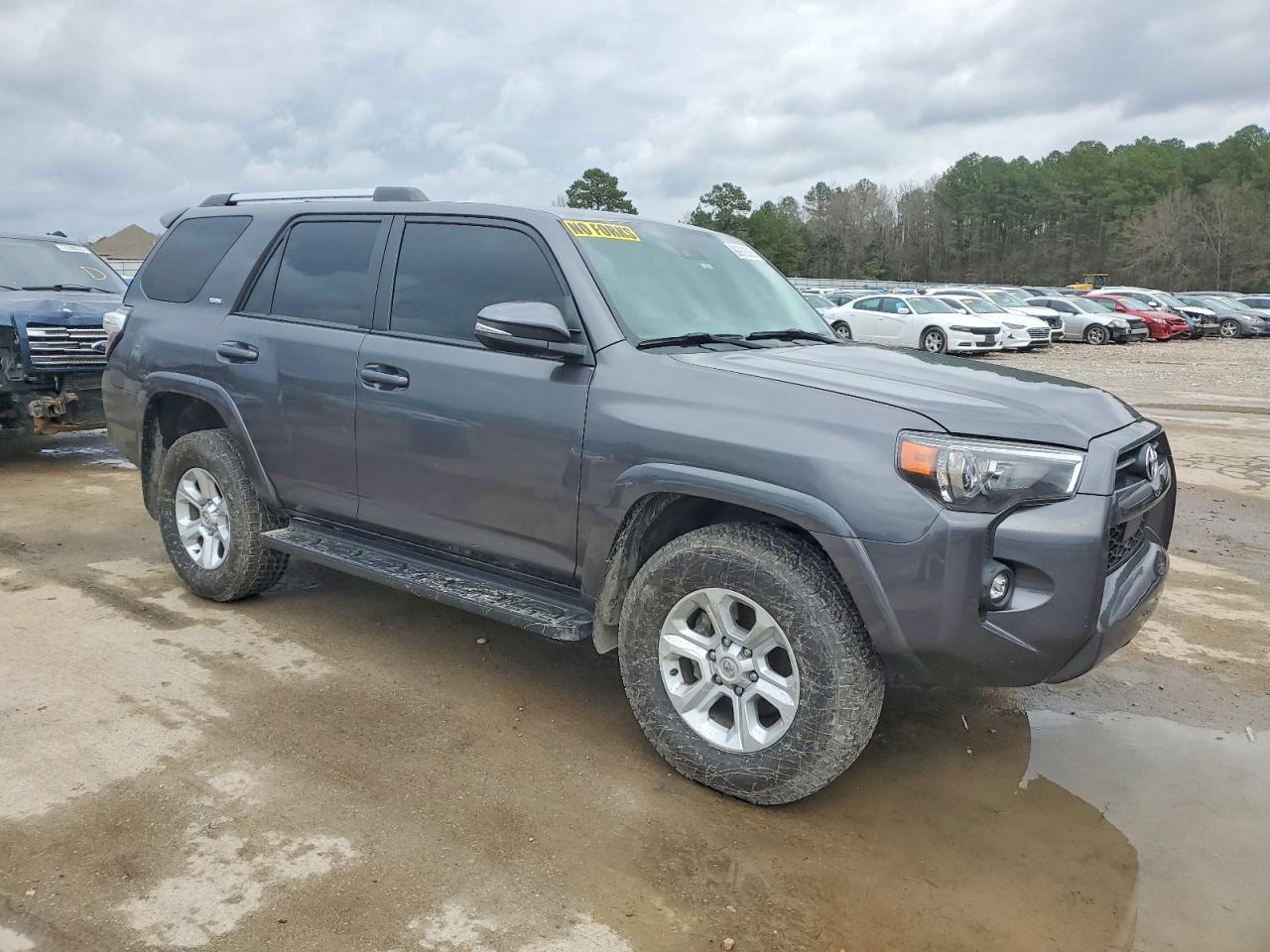 2022 TOYOTA 4RUNNER SR5/SR5 PREMIUM photo 4