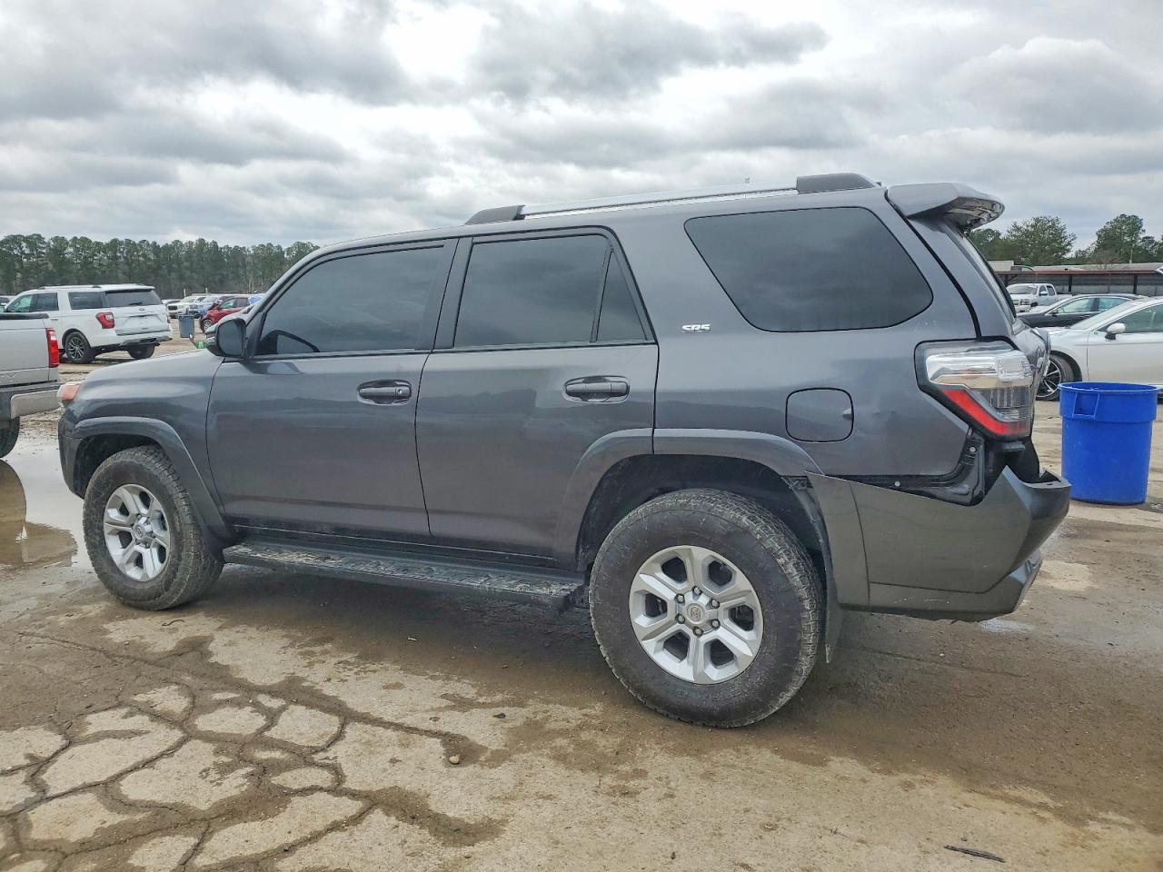 2022 TOYOTA 4RUNNER SR5/SR5 PREMIUM photo 2