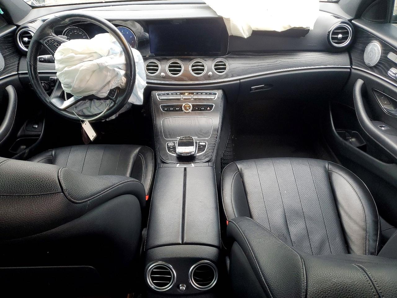 2018 MERCEDES-BENZ E 300 4MATIC photo 8