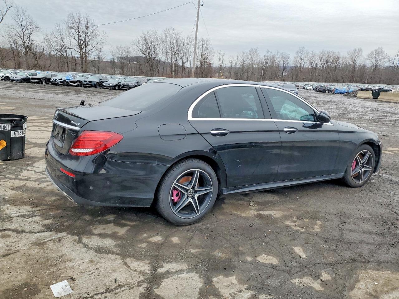 2018 MERCEDES-BENZ E 300 4MATIC photo 3