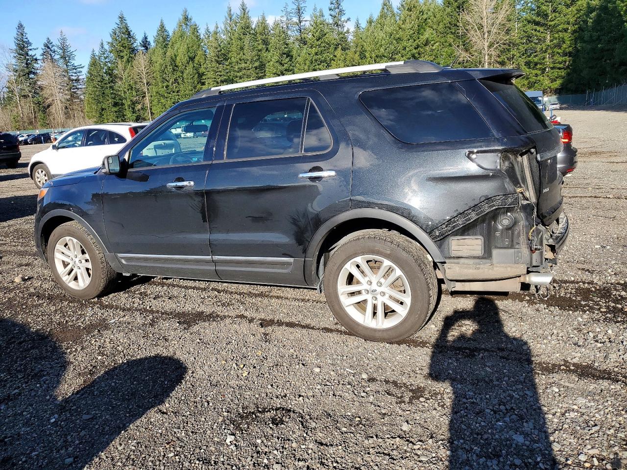 2015 FORD EXPLORER XLT photo 2