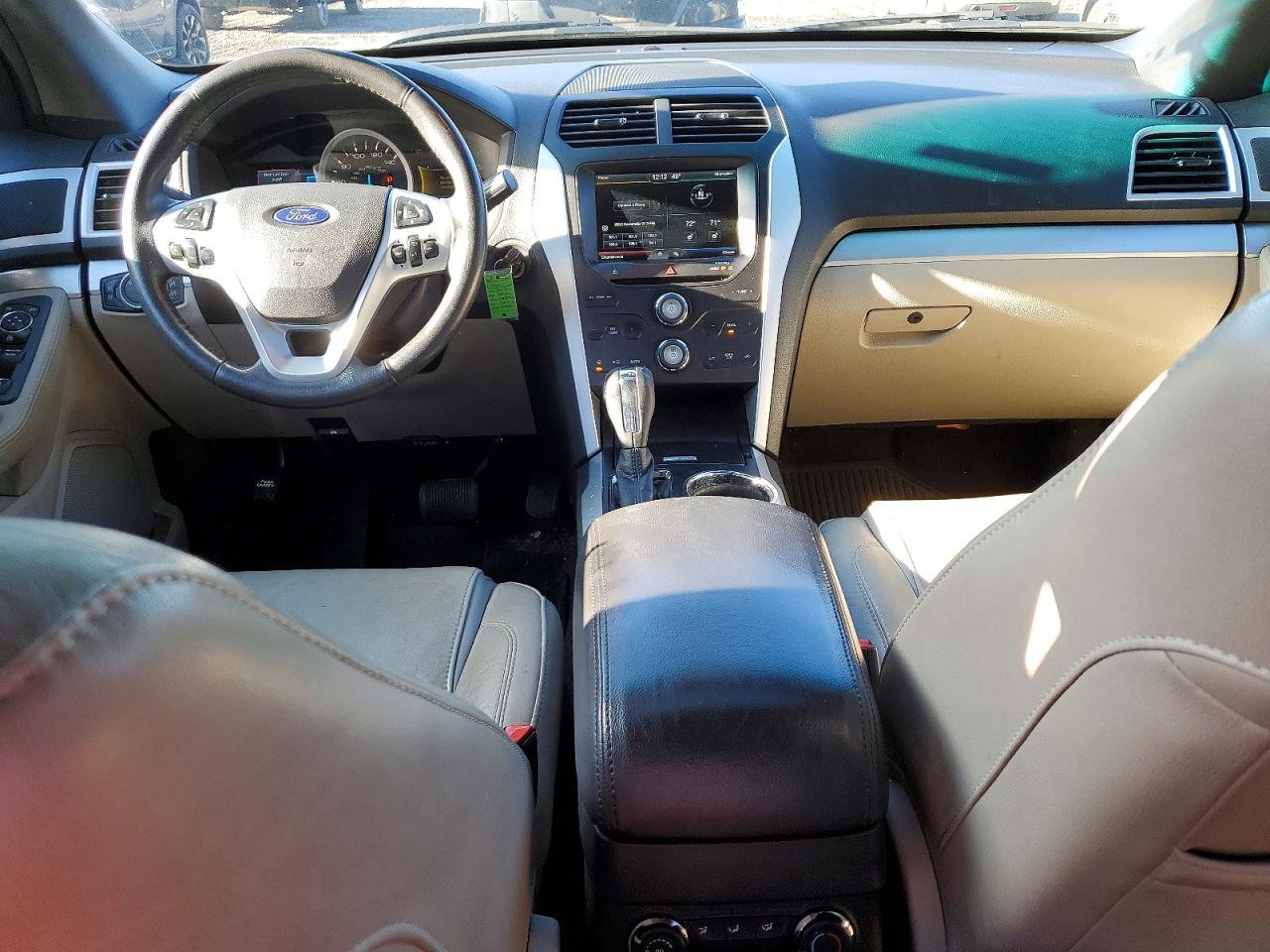 2015 FORD EXPLORER XLT photo 8