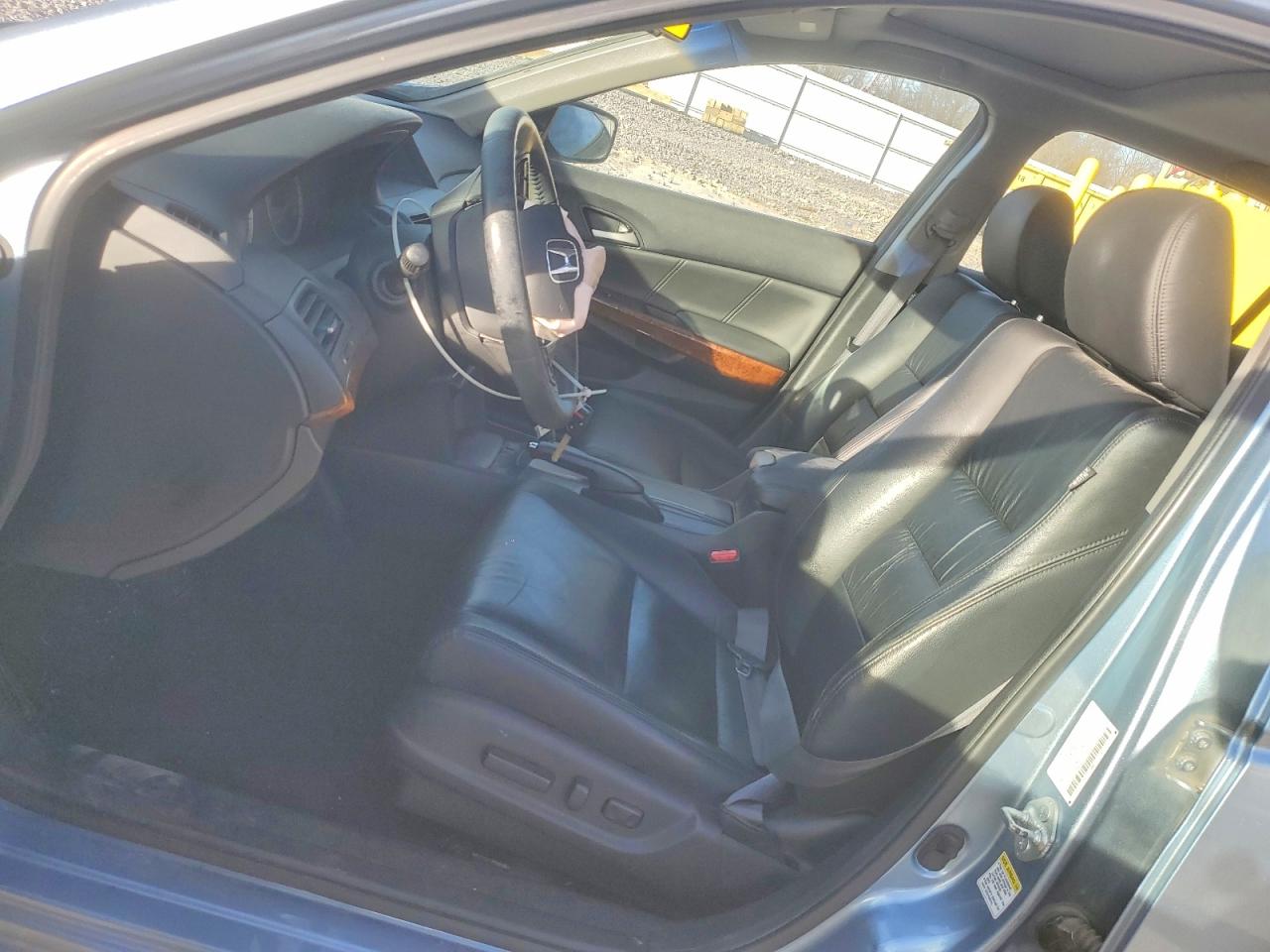 2011 HONDA ACCORD EXL photo 7