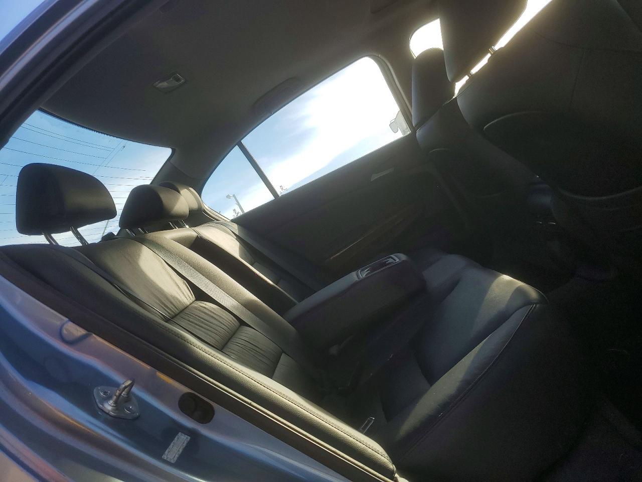 2011 HONDA ACCORD EXL photo 10
