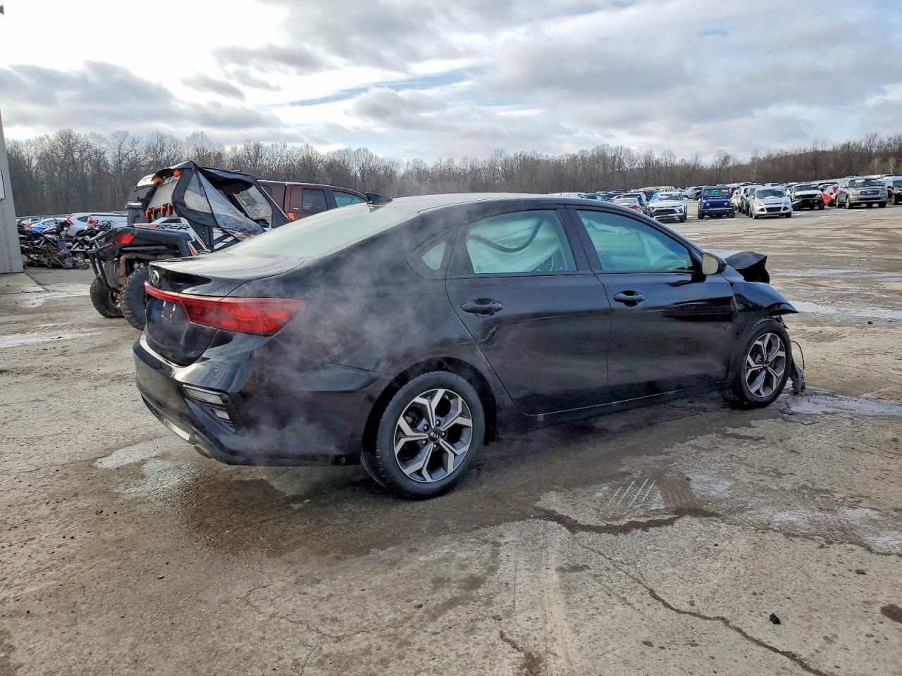 2019 KIA FORTE LXS photo 3