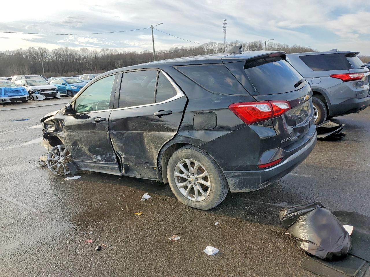2020 CHEVROLET EQUINOX LT photo 2
