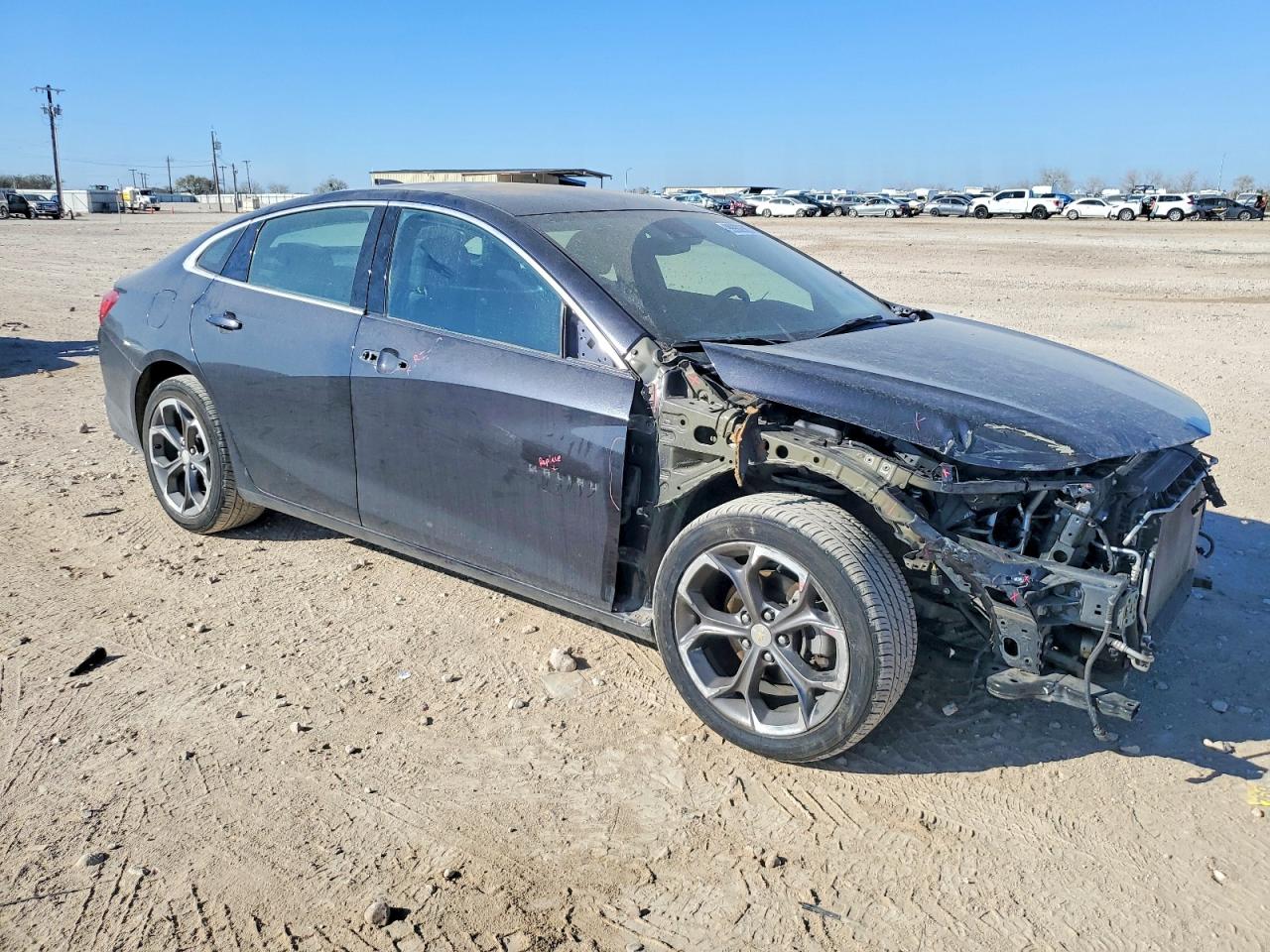2023 CHEVROLET MALIBU LT photo 4